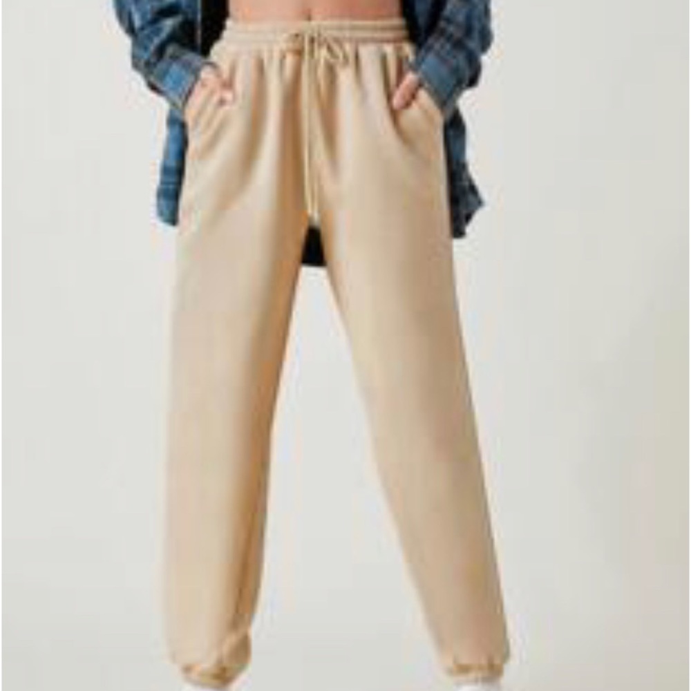 Tan sweats